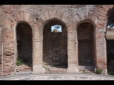 05405 ostia - regio iii - insula x - terme dei sette sapienti (iii,x,2) - raum 7 - runde halle (frigidarium) - bli ri raum (12) - raum (11) - raum (10) - 2016.jpg